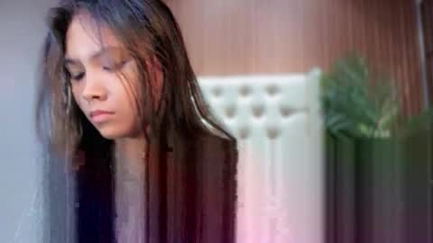 Snapshot of seductive_elle chatting on May 24, 5:07 pm ellie online show from May 24, 5:07 pm
