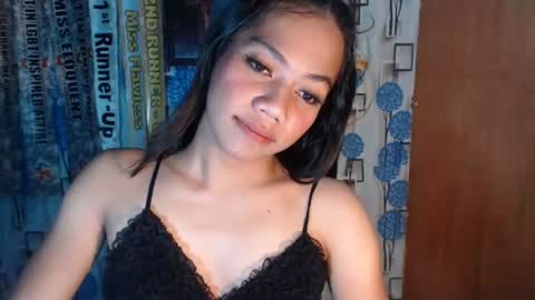 Snapshot of seductive_jessxx chatting on May 5, 12:51 am Jess online show from May 5, 12:51 am