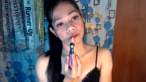 Snapshot of seductive_jessxx chatting on May 22, 2:40 am Jess online show from May 22, 2:40 am