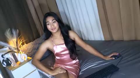 Snapshot of seductive_lexii chatting on July 3, 3:35 am seductive_lexii online show from July 3, 3:35 am