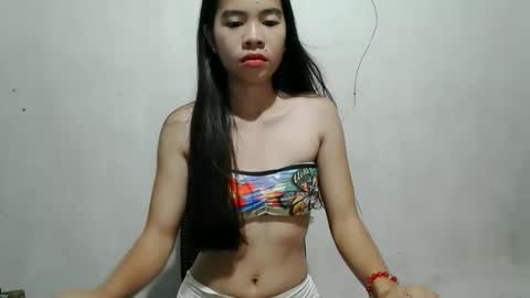 Snapshot of seductive_lyca18 chatting on April 25, 11:24 pm Lyca online show from April 25, 11:24 pm