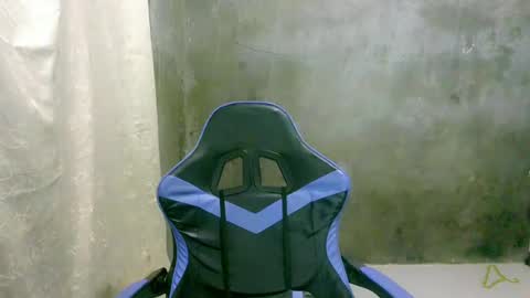Snapshot of seductive_mitchxx chatting on April 23, 3:14 pm seductive_mitchxx online show from April 23, 3:14 pm