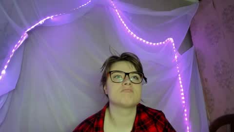 Snapshot of seductive_she_wolf chatting on May 18, 11:38 am seductive_she_wolf online show from May 18, 11:38 am