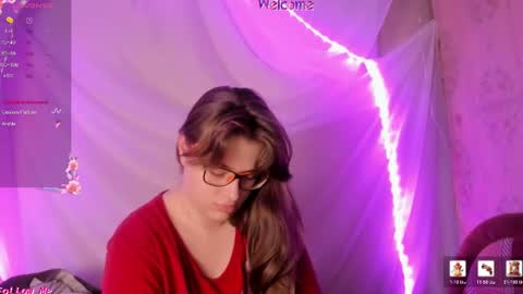 Snapshot of seductive_she_wolf chatting on June 11, 5:05 am seductive_she_wolf online show from June 11, 5:05 am