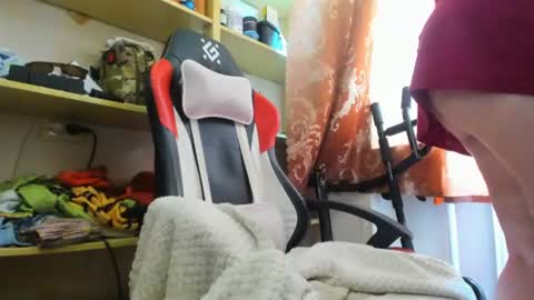 Snapshot of seductive_she_wolf chatting on June 29, 10:10 am seductive_she_wolf online show from June 29, 10:10 am