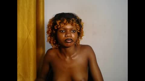 seductive_sugar247 online show from June 6, 4:12 pm