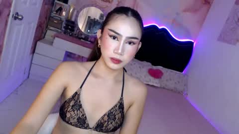 Snapshot of seductive_vana chatting on May 15, 11:01 pm Vanessa online show from May 15, 11:01 pm