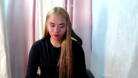 Snapshot of seductive_zyra chatting on May 21, 9:11 pm seductive_zyra online show from May 21, 9:11 pm