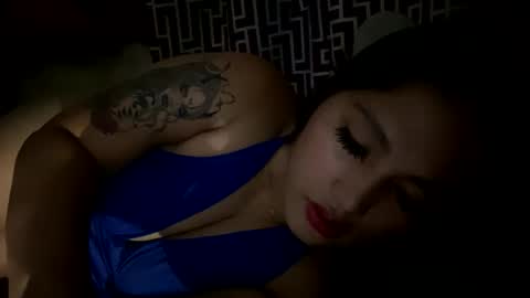 Snapshot of seductivecock69_cassie chatting on September 22, 7:32 am seductivecock69_cassie online show from September 22, 7:32 am