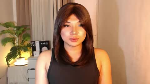 Deluxe online show from February 15, 1:09 pm