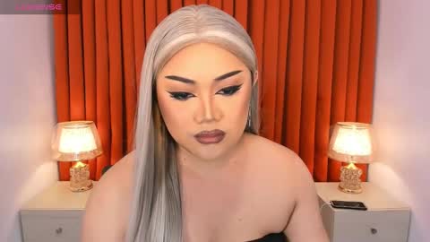 Natalie Mefford online show from February 28, 5:37 pm