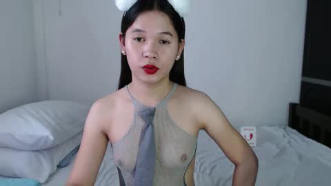 MEG online show from February 3, 4:14 am