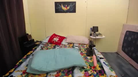 TYRA online show from February 21, 1:28 am