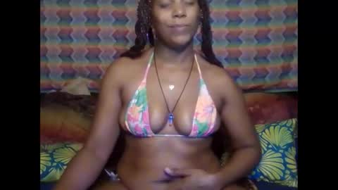 Snapshot of seductressgem chatting on February 24, 7:34 pm SeductressGem online show from February 24, 7:34 pm