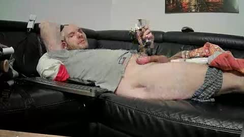 Snapshot of seeebi chatting on February 19, 6:00 am Sebastian online show from February 19, 6:00 am