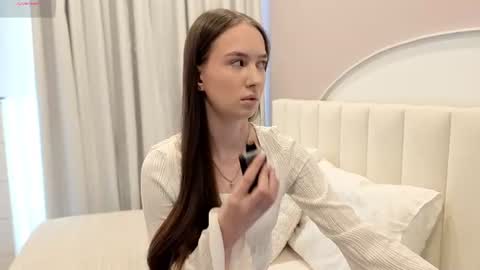 Snapshot of seelexi chatting on June 17, 9:45 am Seelexi online show from June 17, 9:45 am