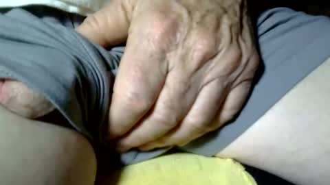 Snapshot of seeus24 chatting on November 4, 4:00 am seeus24 online show from November 4, 4:00 am