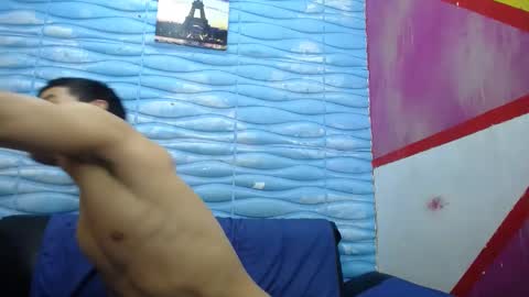 Snapshot of seigfried0 chatting on March 7, 7:05 pm Seigfried online show from March 7, 7:05 pm