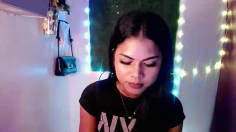 Snapshot of selena_fox2000 chatting on April 21, 1:42 am selena_fox2000 online show from April 21, 1:42 am