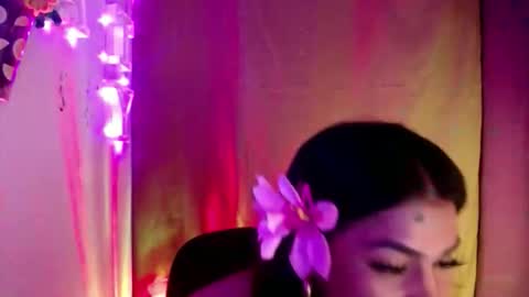 Snapshot of selena_fox2000 chatting on May 13, 6:44 am selena_fox2000 online show from May 13, 6:44 am