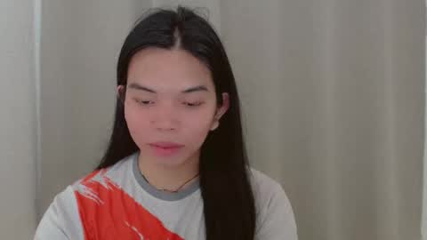 Snapshot of selena_fuckdoll chatting on December 18, 12:10 am Selena online show from December 18, 12:10 am