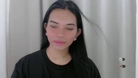 Snapshot of selena_fuckdoll chatting on January 6, 12:27 am Selena online show from January 6, 12:27 am