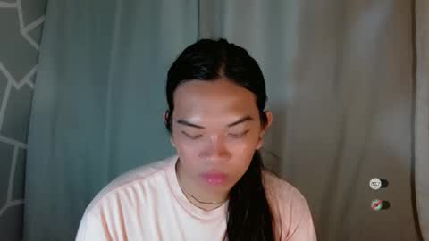 Snapshot of selena_fuckdoll chatting on February 3, 6:40 am Selena online show from February 3, 6:40 am