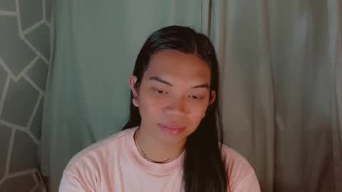 Snapshot of selena_fuckdoll chatting on February 22, 2:02 am Selena online show from February 22, 2:02 am