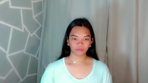 Snapshot of selena_fuckdoll chatting on February 28, 11:17 pm Selena online show from February 28, 11:17 pm