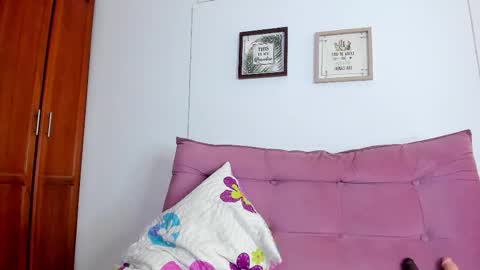 Karen online show from March 25, 3:07 pm