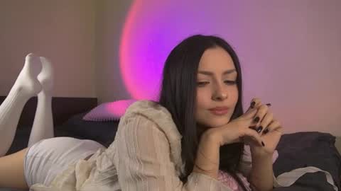 Snapshot of selena_riot chatting on May 7, 7:41 pm sofi online show from May 7, 7:41 pm