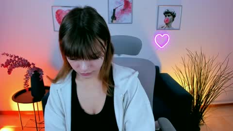 Selena ntmy online show from December 25, 1:30 pm