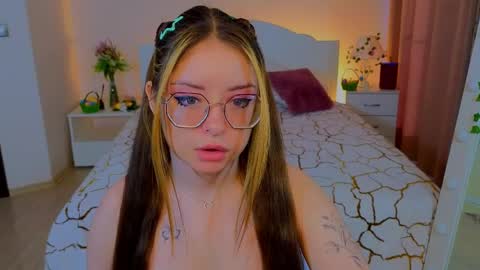 selenamills online show from April 4, 2:10 am