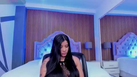 selenastonne online show from October 27, 8:46 pm