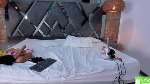 Snapshot of selene__lopez_ chatting on April 28, 2:27 am selene__lopez_ online show from April 28, 2:27 am