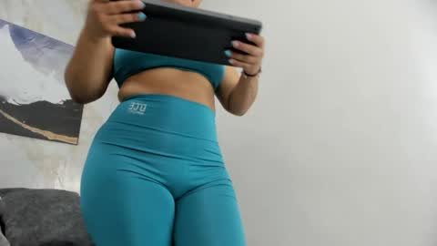 Snapshot of selene_moon12 chatting on April 24, 3:58 pm selene_moon12 online show from April 24, 3:58 pm
