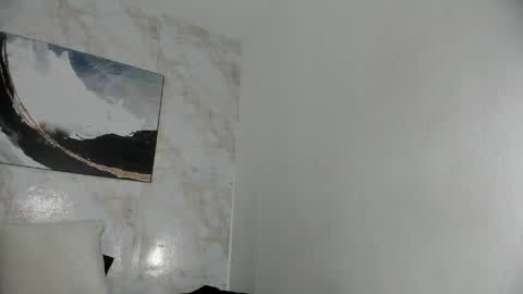 Snapshot of selene_moon12 chatting on April 27, 4:27 pm selene_moon12 online show from April 27, 4:27 pm