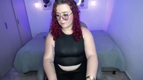 selene_rouse_ online show from March 22, 10:35 pm