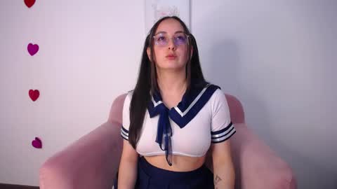 Snapshot of selene_swee chatting on May 22, 8:14 pm selene_swee online show from May 22, 8:14 pm