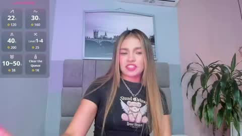 Snapshot of selene_tylor_ chatting on May 6, 2:08 am Selene online show from May 6, 2:08 am