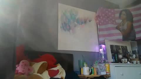 Snapshot of selenebaby chatting on January 2, 4:02 pm Selene online show from January 2, 4:02 pm