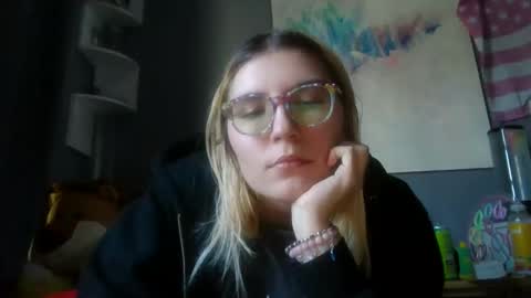 Snapshot of selenebaby chatting on January 8, 6:31 pm Selene online show from January 8, 6:31 pm