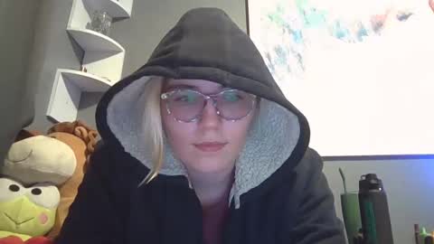 Snapshot of selenebaby chatting on January 18, 6:45 am Selene online show from January 18, 6:45 am