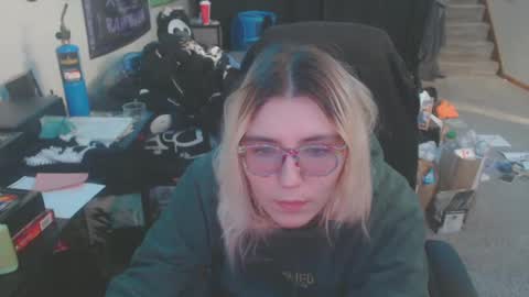 Snapshot of selenebaby chatting on January 22, 8:06 pm Selene online show from January 22, 8:06 pm