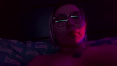 Snapshot of selenebaby chatting on February 14, 5:30 am Selene online show from February 14, 5:30 am