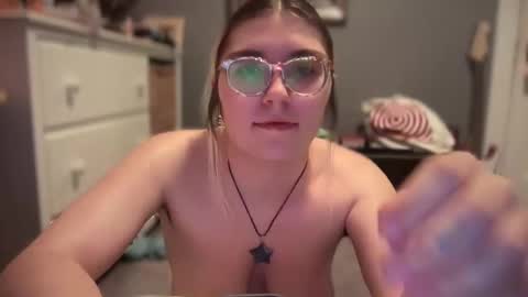 Snapshot of selenebaby chatting on March 10, 1:12 am Selene online show from March 10, 1:12 am