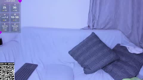 Snapshot of selenenoire chatting on June 24, 2:32 am Selene Noire online show from June 24, 2:32 am