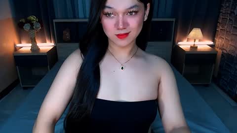 Snapshot of selenesantiago chatting on February 10, 4:30 am joan online show from February 10, 4:30 am