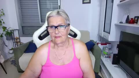 Snapshot of selenna57 chatting on May 12, 5:54 pm Selenna online show from May 12, 5:54 pm