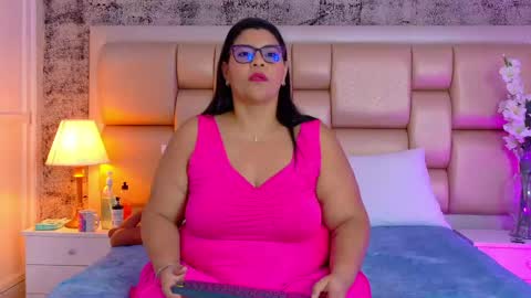 Selenna Cooper online show from April 14, 11:38 am